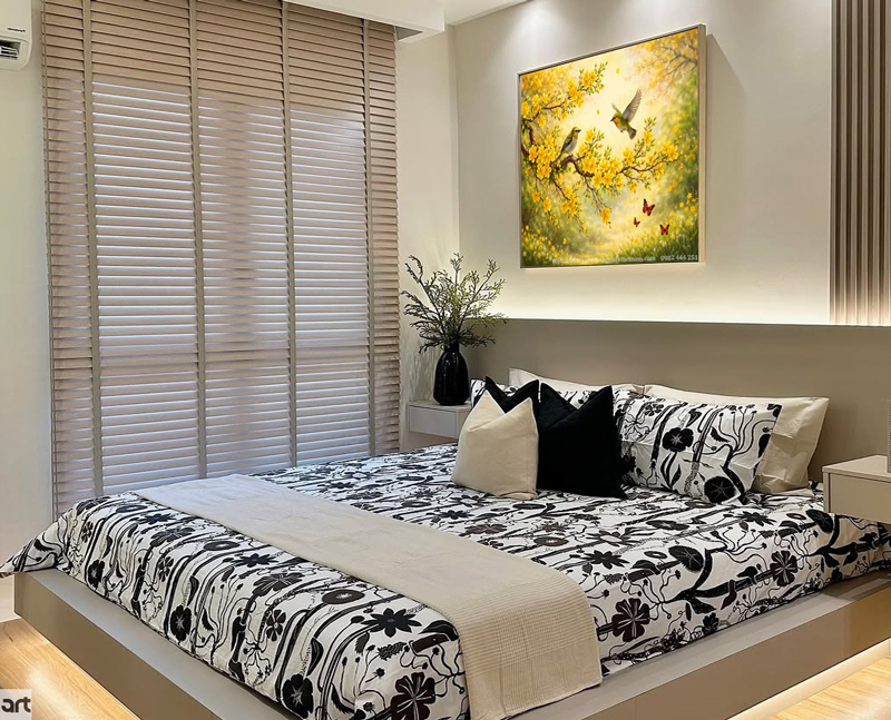 Tranh hoa mai vàng đôi chim uyên ương treo đầu giường phòng ngủ Tranh hoa mai vàng đôi chim uyên ương treo đầu giường phòng ngủ