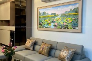 Tranh phong cảnh đầm hoa sen treo phòng khách chung cư đẹp