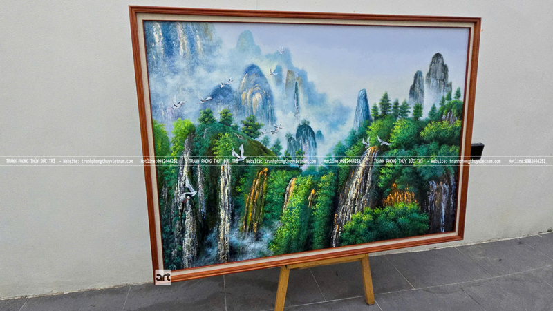 Tranh phong thủy núi non trùng điệp treo phòng khách Tranh phong thủy núi non trùng điệp treo phòng khách