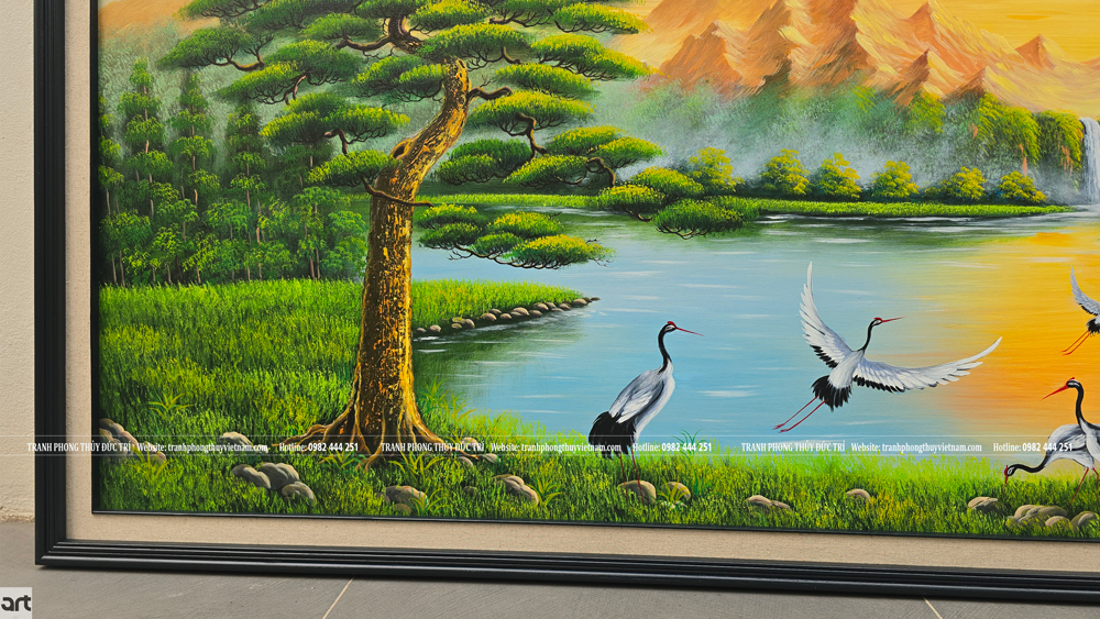 Chi tiết cây tùng trong tranh phong thủy tùng hạc diên niên