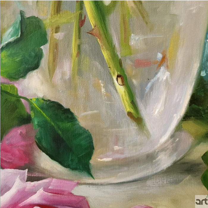 Chi tiết bình thủy tinh trong tranh hoa hồng với hiệu ứng phản chiếu ánh sáng tinh tế và cảm xúc. Chi tiết bình thủy tinh trong tranh hoa hồng với hiệu ứng phản chiếu ánh sáng tinh tế và cảm xúc.