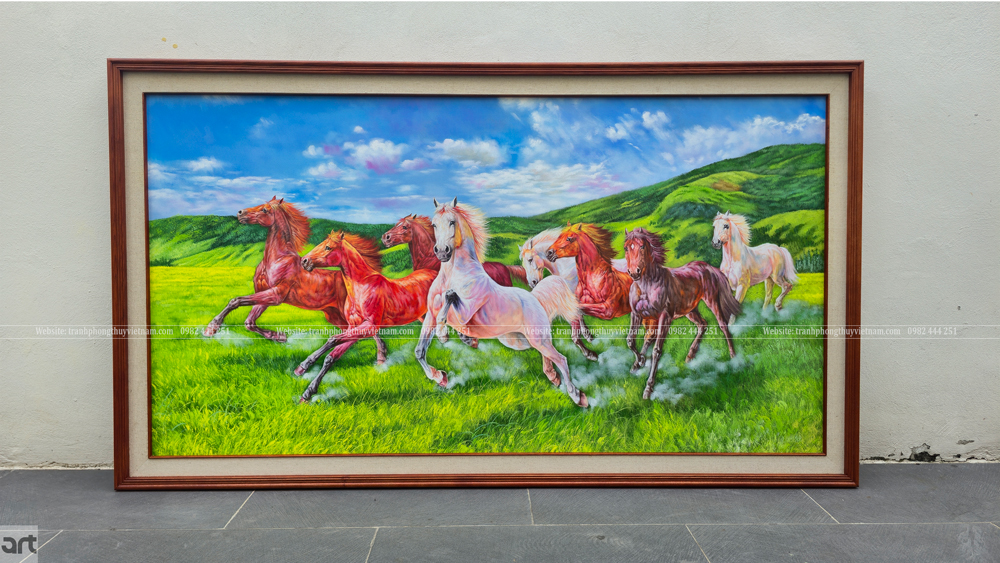 Tranh mã đáo thành công vẽ 8 ngựa phi nước đại trên đồng cỏ xanh Tranh mã đáo thành công vẽ 8 ngựa phi nước đại trên đồng cỏ xanh